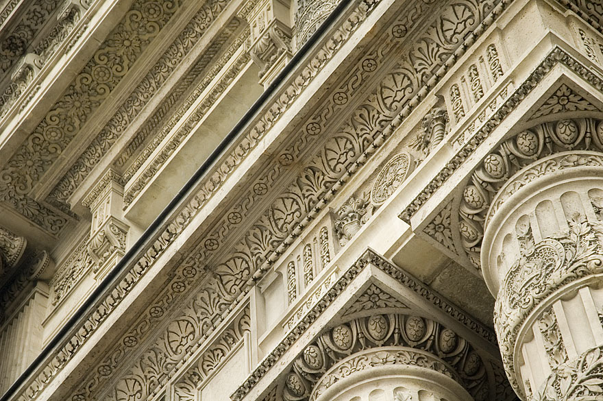 126 Detail on the Louvre - Rue de Rivoli